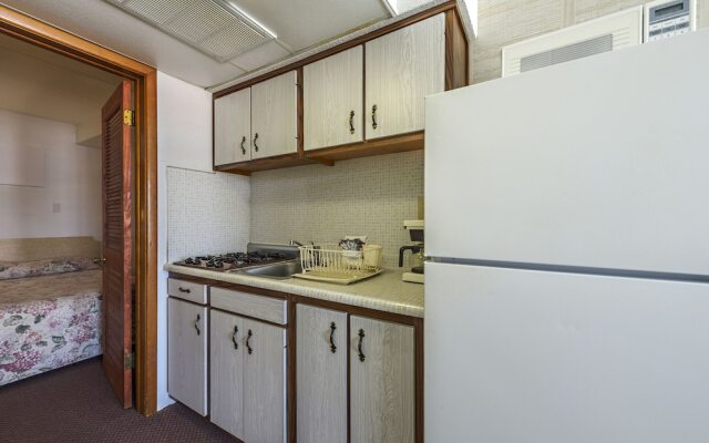 Panoramic Motel & Apartments