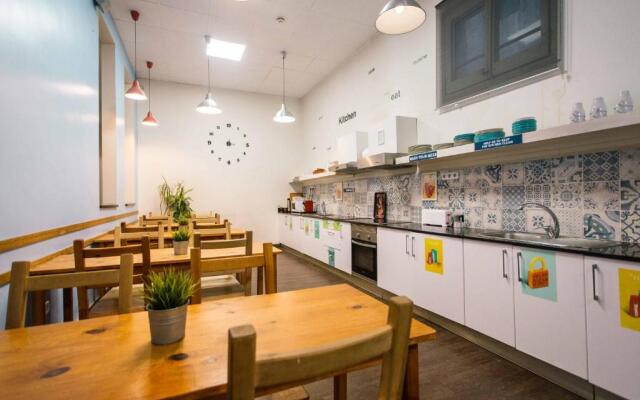 360 Hostel Borne