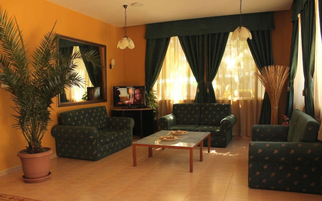Alegro Hotel