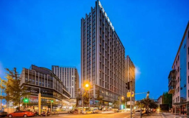 Homeinn Selected Hotel (Chengdu Panda Base Zoo Subway Station)