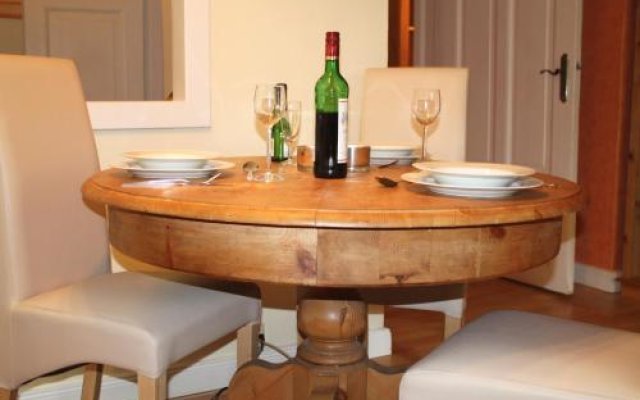 Strandvilla Hubertus Boltenhagen - Ferienwohnungen Apartment Mit Parkplatz Wlan Kuche Garten Grillplatz Waldbaden