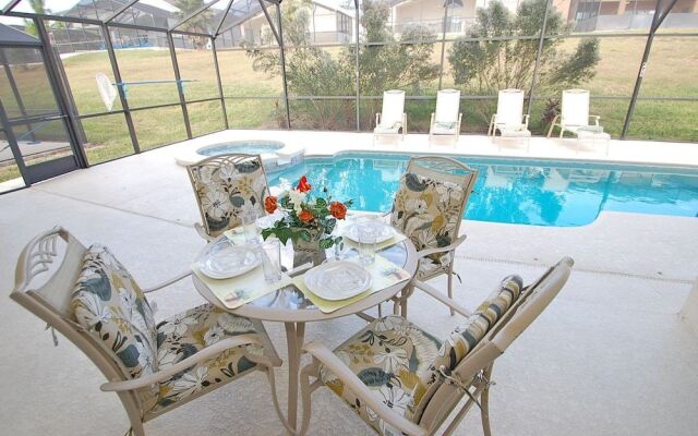 715HP Footprints 4 Br villa by RedAwning