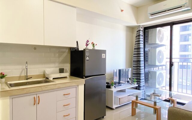 Comfortable And Cozy 2Br Meikarta Apartment