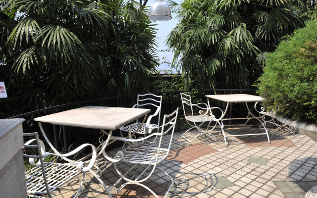Grand Metropark Liyuan Hotel