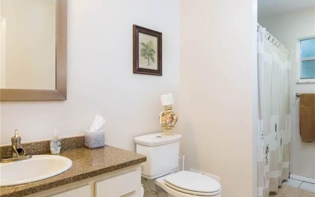 Crescent Street 1138 A - Two Bedroom Condo