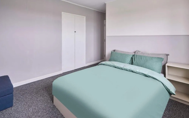 Host Stay Oldbury Road