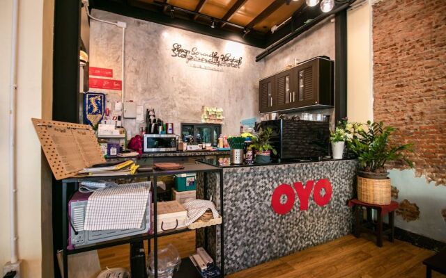 Sleep Soundly Hostel - Adults Only