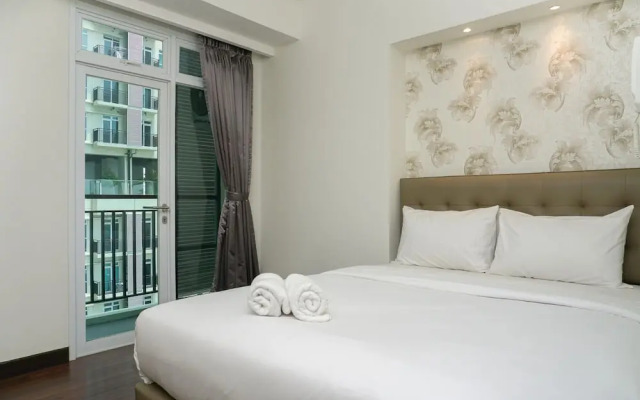 Pool View Studio Apartment at Puri Orchard