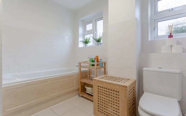 Elephant and Castle 2 Bedroom Apartment