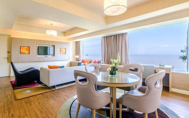 Mercure Penang Beach