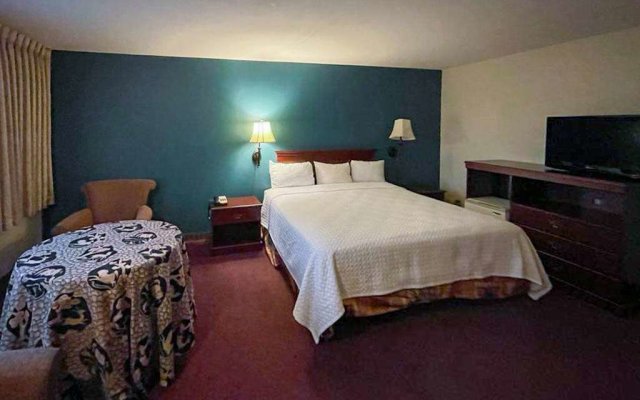 Portside Inn & Suites