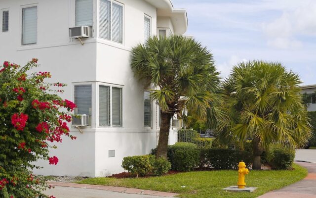 Garden Suites South Beach