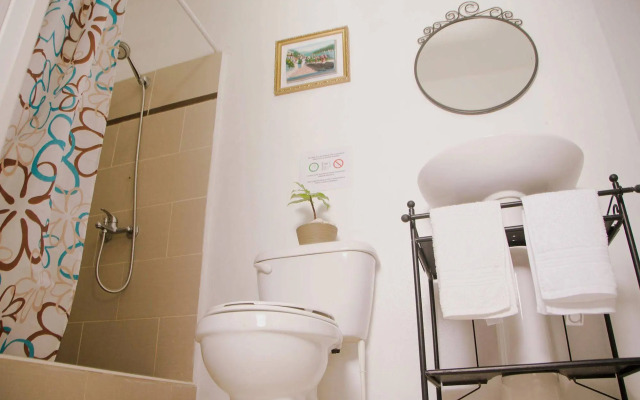 Via Emilia Bed and Breakfast Restaurante