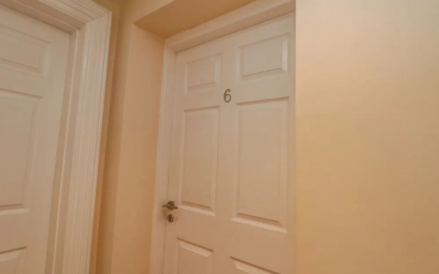 Apartment 6