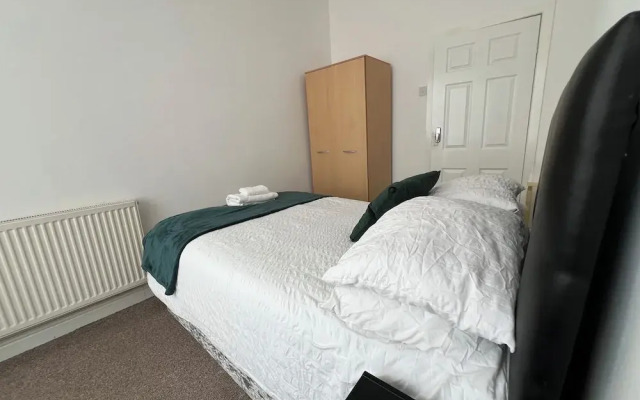 The Coral Guest House Fratton