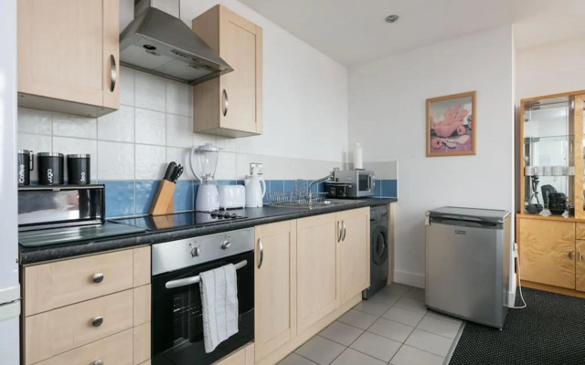 City Centre Apartment With Panoramic View