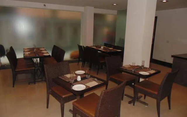 Tavisha Hotel
