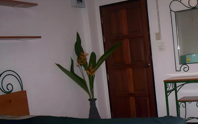 Baan Khun Mae Apartment