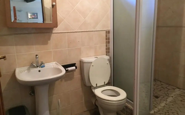 The Cradle Rest