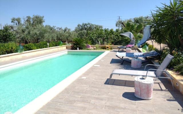 Trullo Oron Call by Pugliadamare