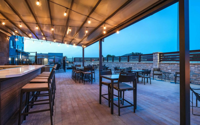 Courtyard by Marriott Dallas Grand Prairie