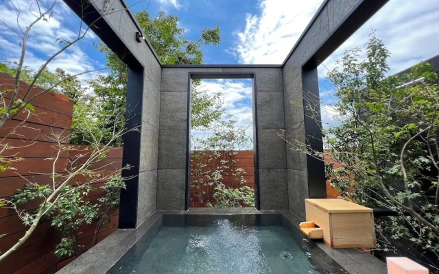 Yufuin Onsen Glaming Comorebi