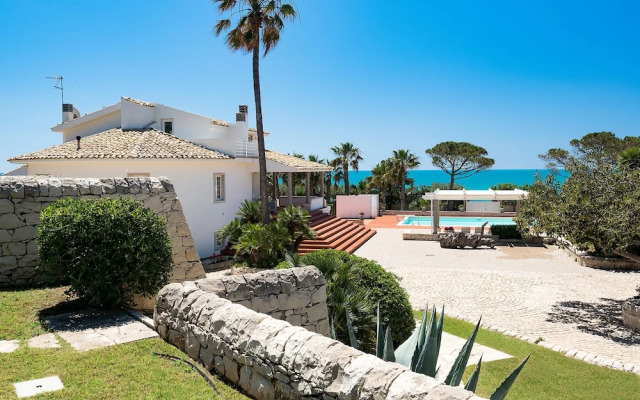 Villa Maya