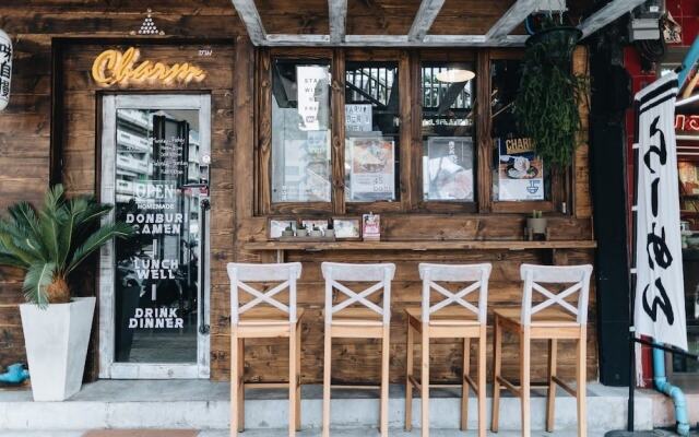 The Platform 3/4 Poshtel