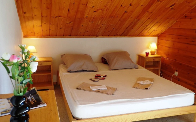 Exquisite Chalet in Rhone Alpes With Swimming Pool