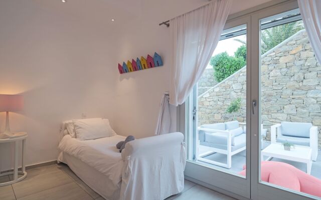 Lux Villa, 5 Master BR, Private Pool, Sunset View!