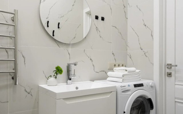 Letyourflat (Лэтюфлэт) на набережной канала Грибоедова 44