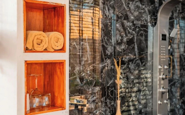 Baan La Ong Fah 2-Mon Jam