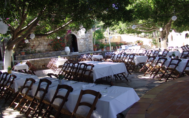 Arolithos Traditional Cretan Village