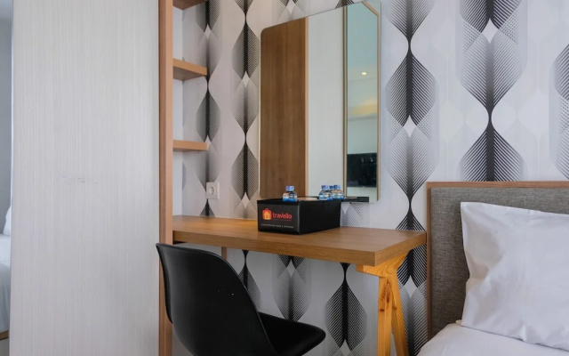 Homey and Comfy Studio Casa De Parco Apartment