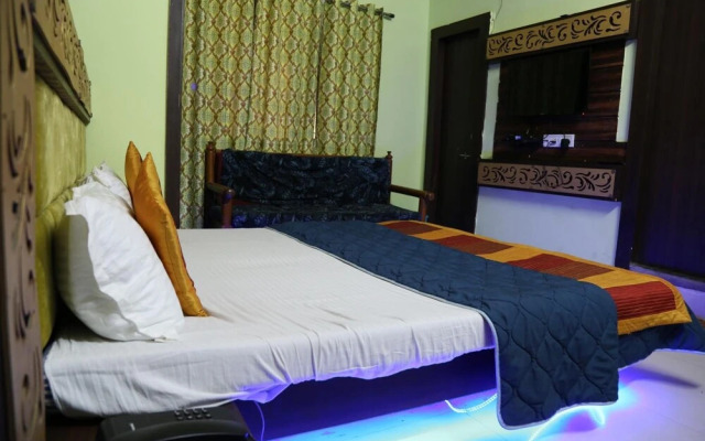 Hotel Shri Karani Vilas