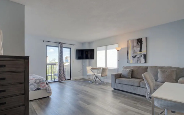 Premium Condos near Universal Studios