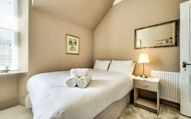 JOIVY Famous St. Mary's Street Old Town Apartment