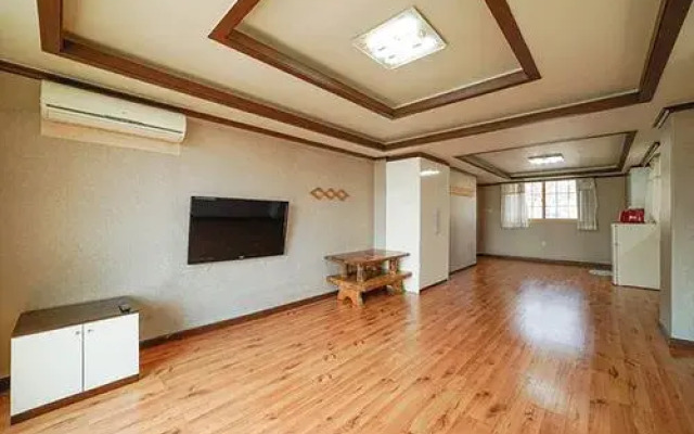 Ganghwa Mani Sung Pension