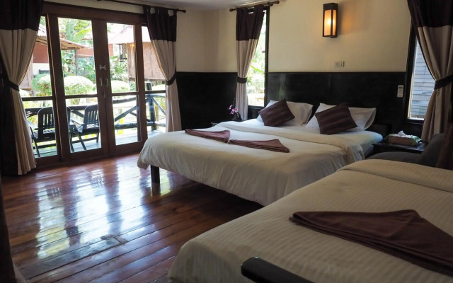 Mook Lanta Eco Resort