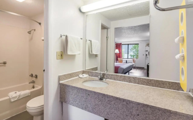 Econo Lodge Salem