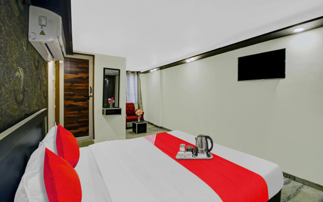 OYO Flagship 70030 Gopika Stay Inn