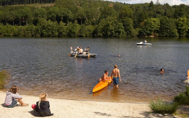 Detached bungalow in Naturpark Nordeifel near a reservoir