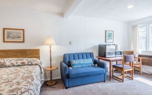 Mt Liberty Cabins and Motel