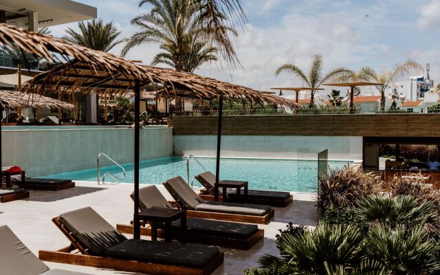 Cavo Zoe Seaside Hotel