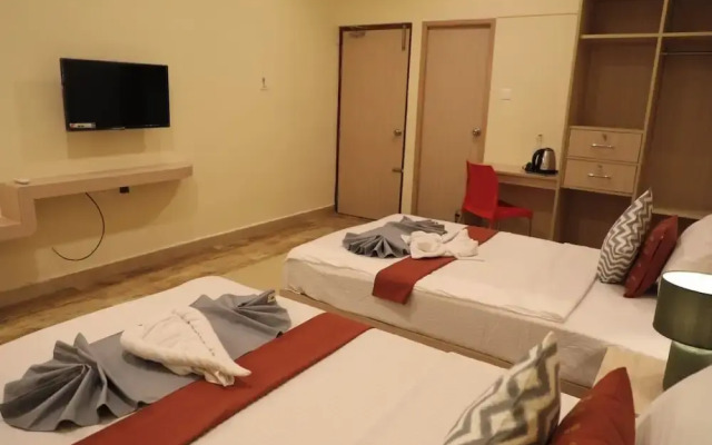 Hotel Green Parrot