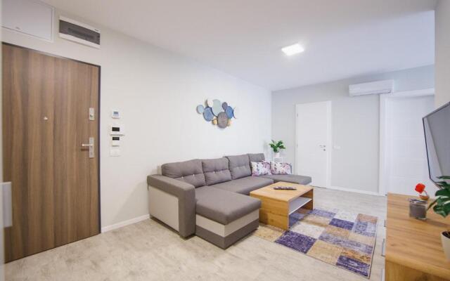 Retreat to a Stylish Home at West Residence