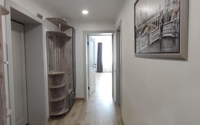 Apartments on 50 let VLKSM street 50 building 2