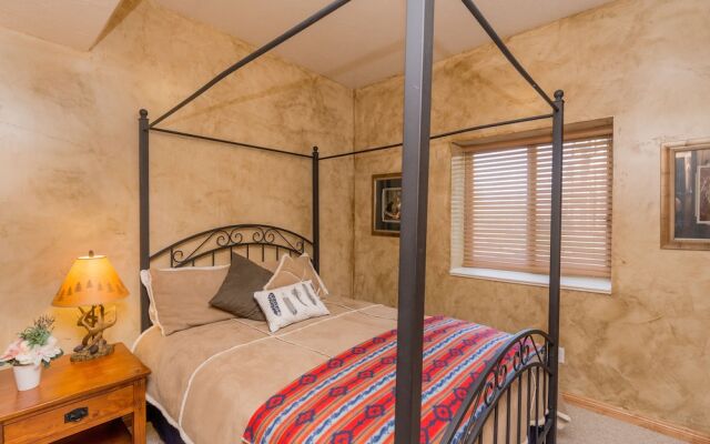 Luxury Townhouse in Mountains