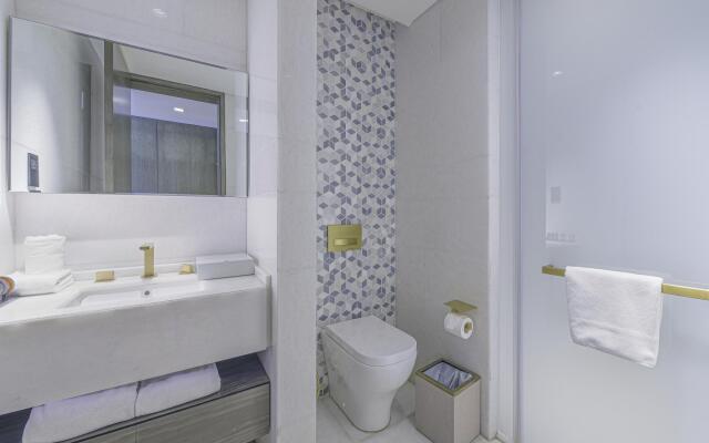 DXB - Five - 41102 - PJ