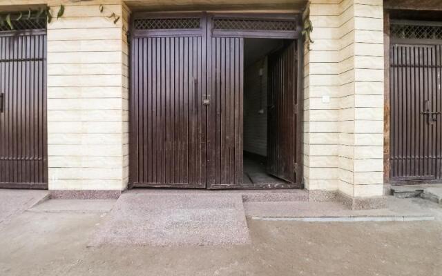 OYO 75218 Hotel Mayur Plaza